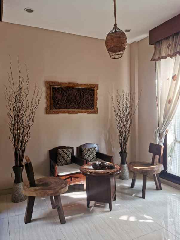 rumah villa permata gading