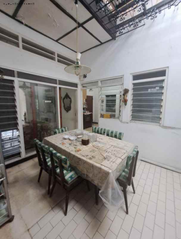 rumah wisma permai tengah strategis