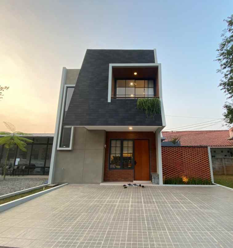 rumakota design modern tropis dengan spec premium