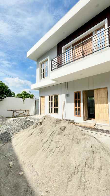 setiabudi tanjung sari 600 jutaan sudah dapat 2 lantai