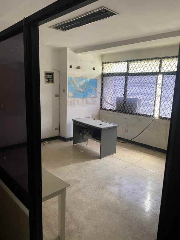 sewa office space di cikini menteng jakarta pusat