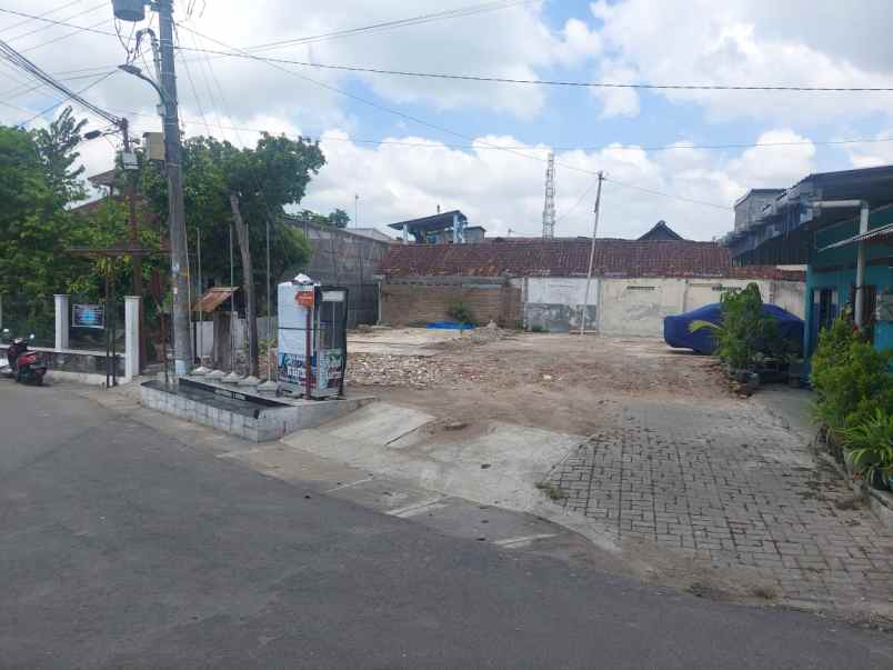 tanah bagus tepi aspal jl menjenengan wirobrajan