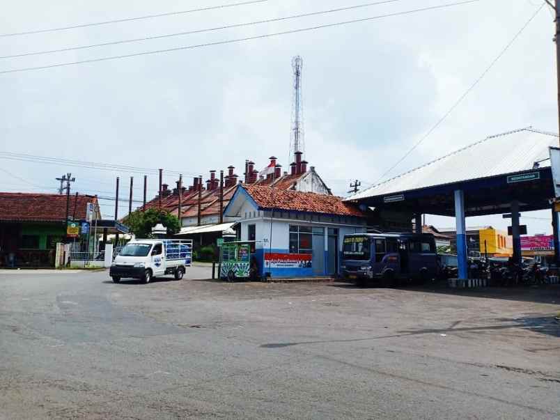 tanah kuto kerjo karanganyar