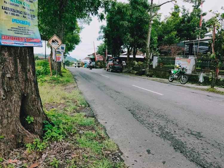 tanah tepi jl raya kemuning