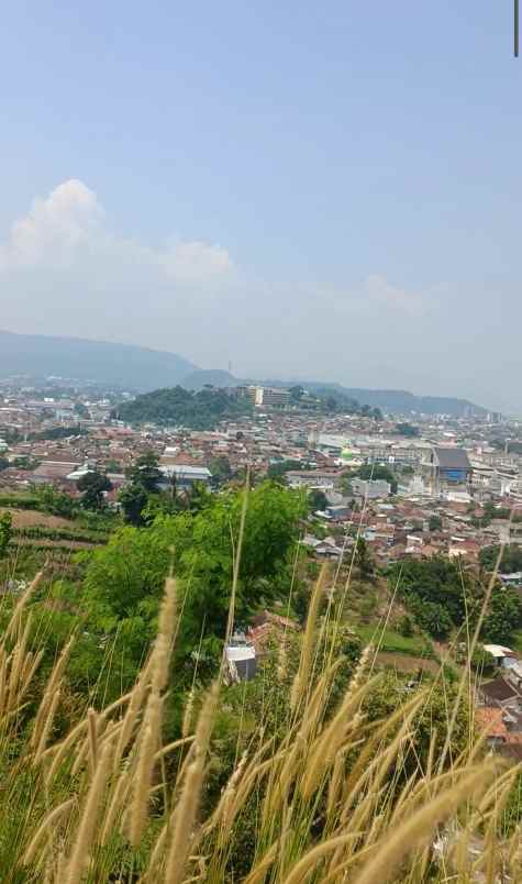 tanah view laut kota dan gunung di bandar lampung