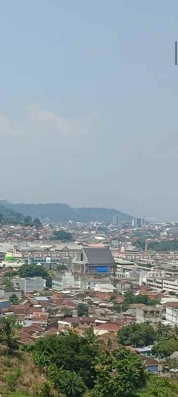 tanah view laut kota dan gunung di bandar lampung