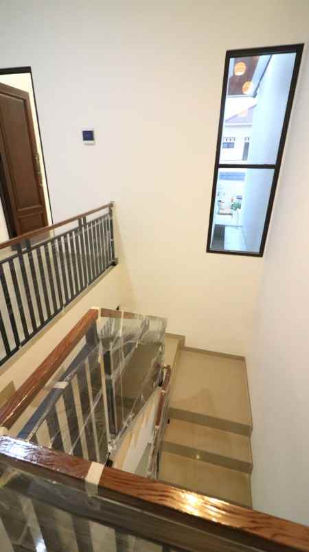 townhouse mewah siap huni jatiasih bekasi