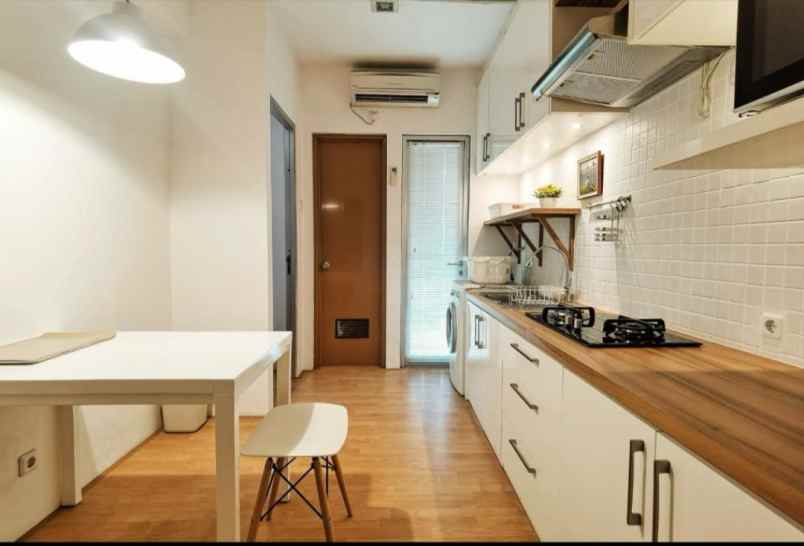 apartemen gunawangsa manyar tower b