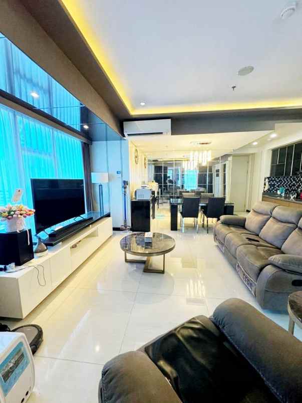 apartment la riz mansion