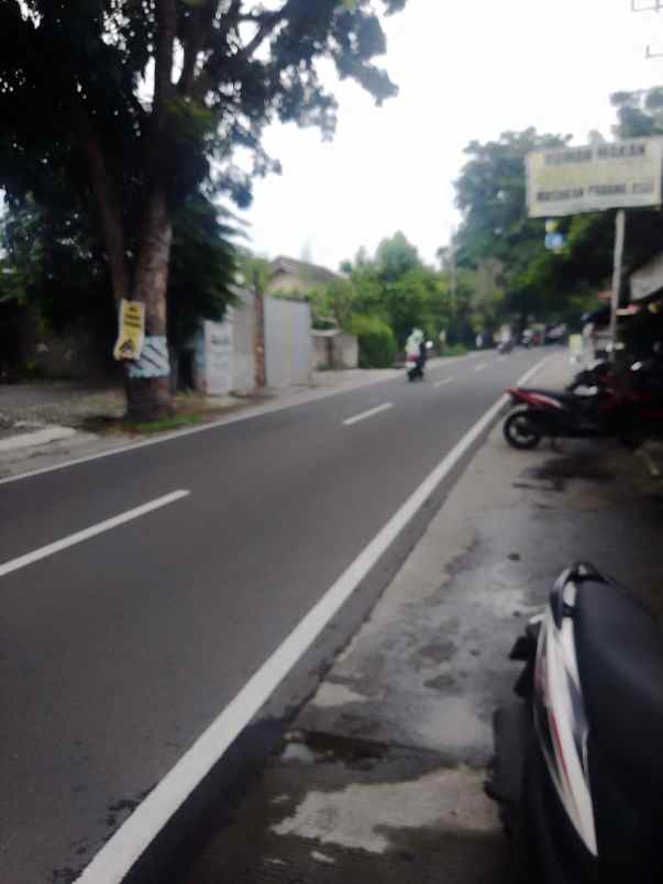di sewakan ruang usaha pinggir jalan