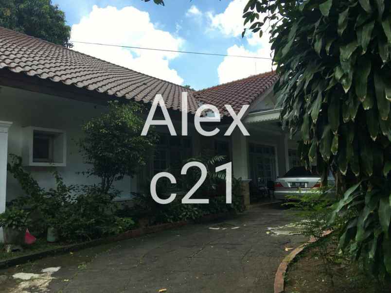 dijual 2 rumah diatas 1 tanah luas senopati area scbd