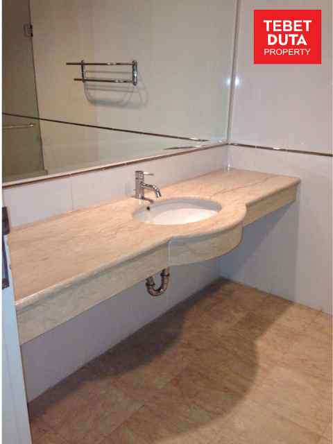 dijual apartemen jl jend sudirman