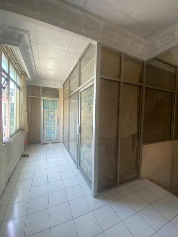 dijual apartemen puri deltamas bandengan