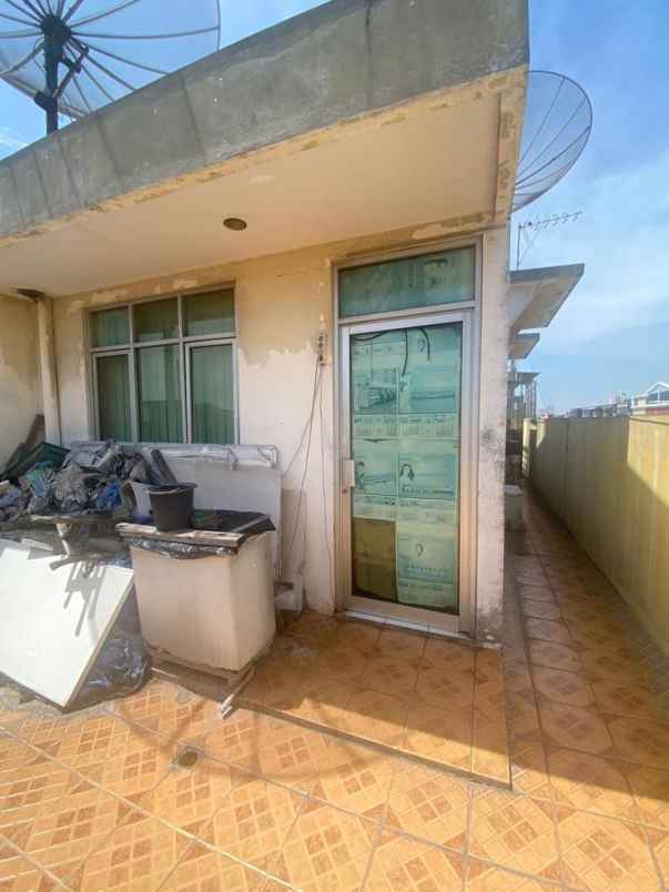 dijual apartemen puri deltamas bandengan