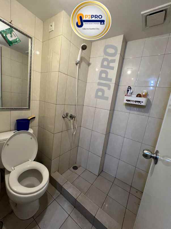 dijual apartement springlake summarecon