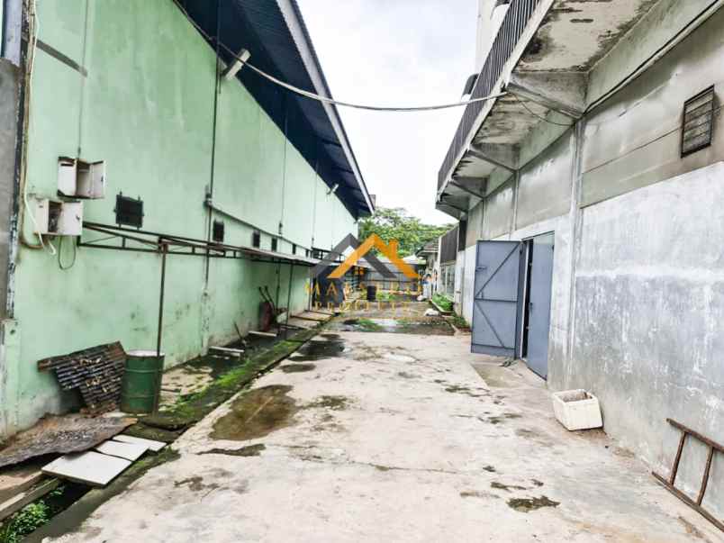 dijual gudang dekat kno jl kayu besar jl batang kuis