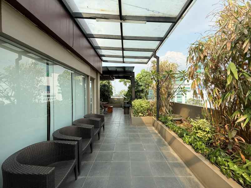dijual hotel blok m