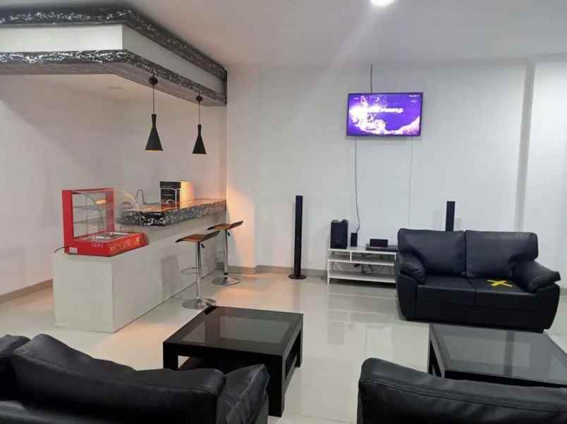 dijual hotel jl babaran