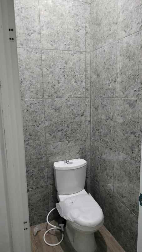 dijual kost depan fak ekonomi bisnis undip