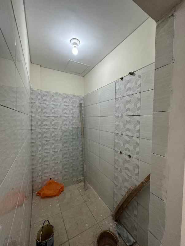 dijual kost depan kampus politeknik malang