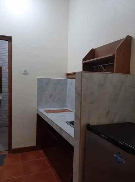 dijual kost jalan dewi madri