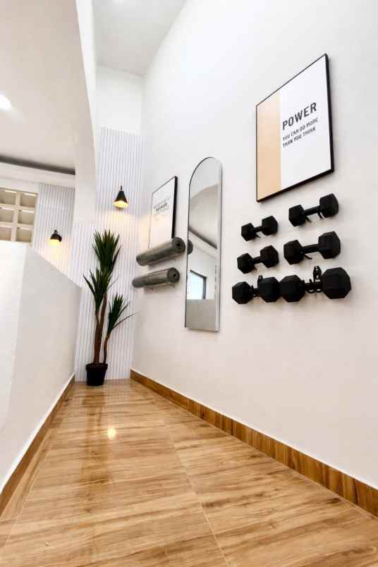 dijual kost jalan hanyam wuruk