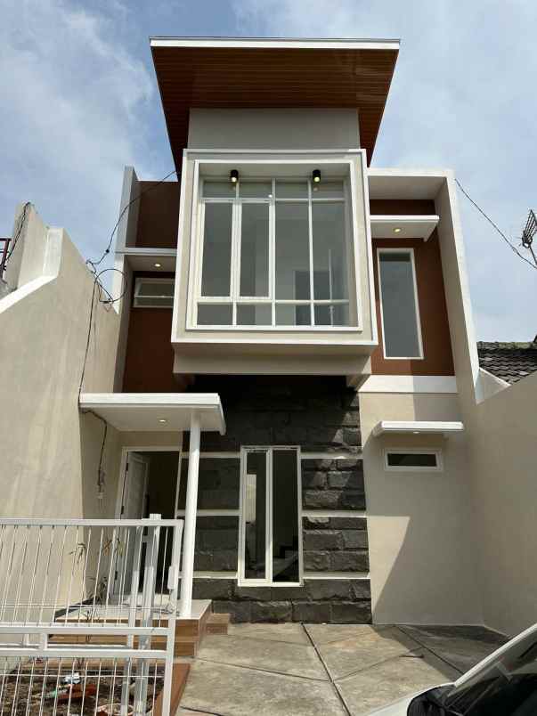 dijual murah rumah di poros sawojajar kota malang