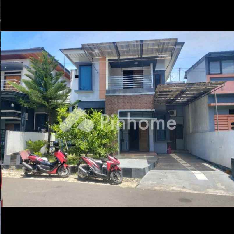 dijual perumahan elit di pusat kota full furnish