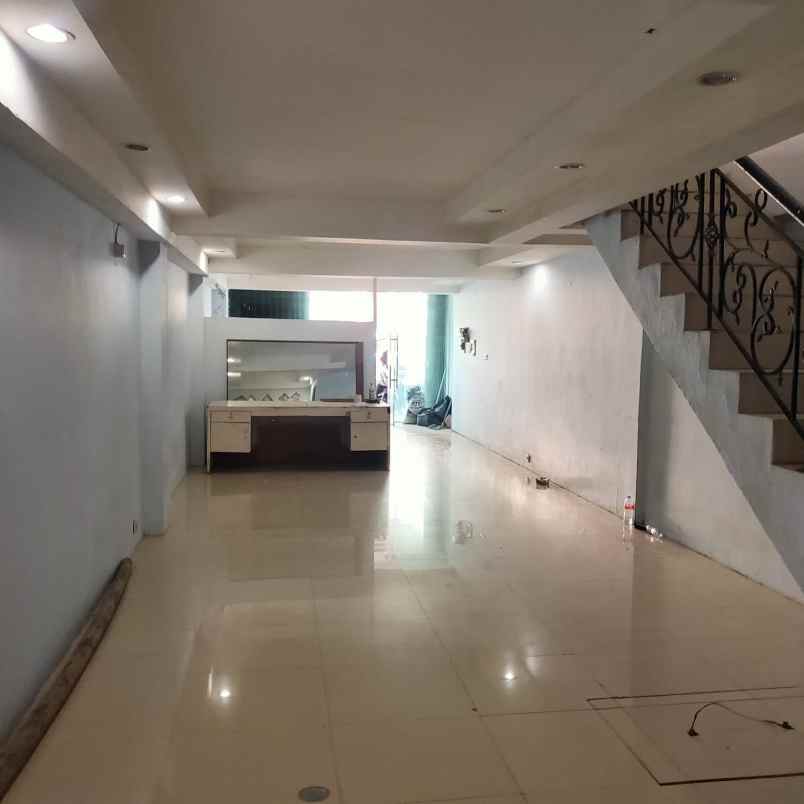 dijual ruko di cideng gambir jakarta pusat