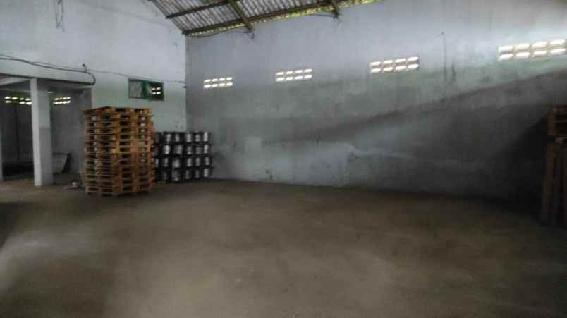 dijual ruko gudang kantor desa sumengko