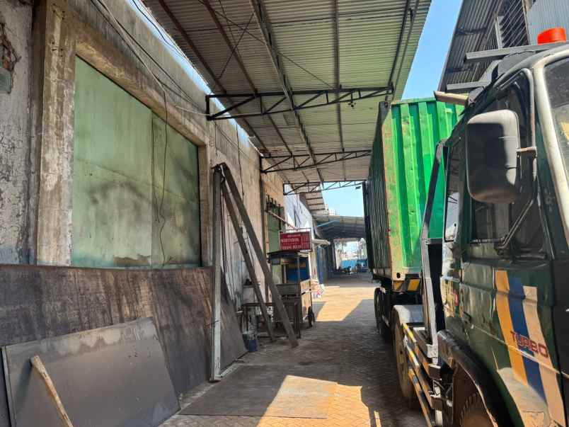 dijual ruko gudang kantor letjen suprapto