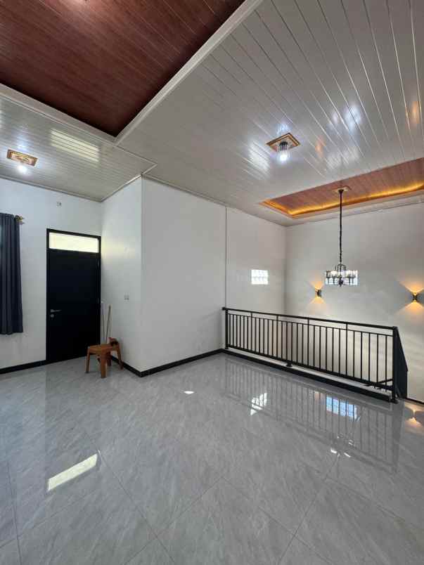 dijual ruko gudang kantor rawalumbu