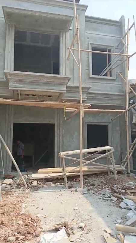 dijual rumah 2 lantai 700 jutaan di cilodong depok