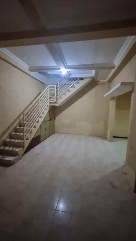 dijual rumah 2lantai di sidoarjo