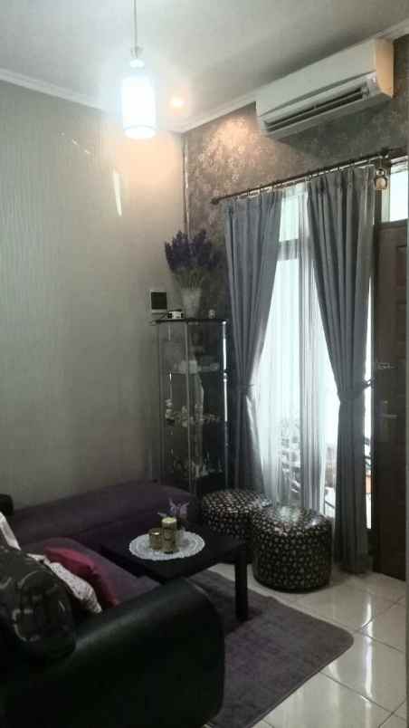 dijual rumah antapani