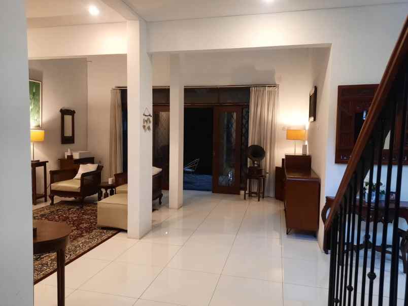 dijual rumah antapani jl sukanagara