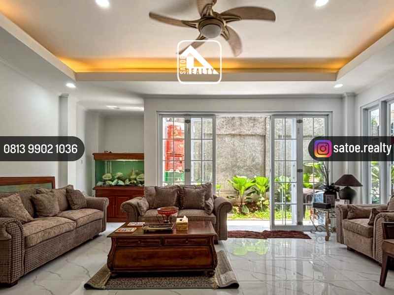 dijual rumah area niaga hijau pondok