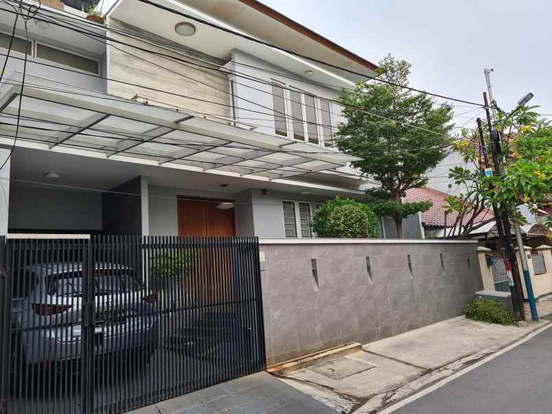 dijual rumah bagus di cempaka putih jakarta pusat