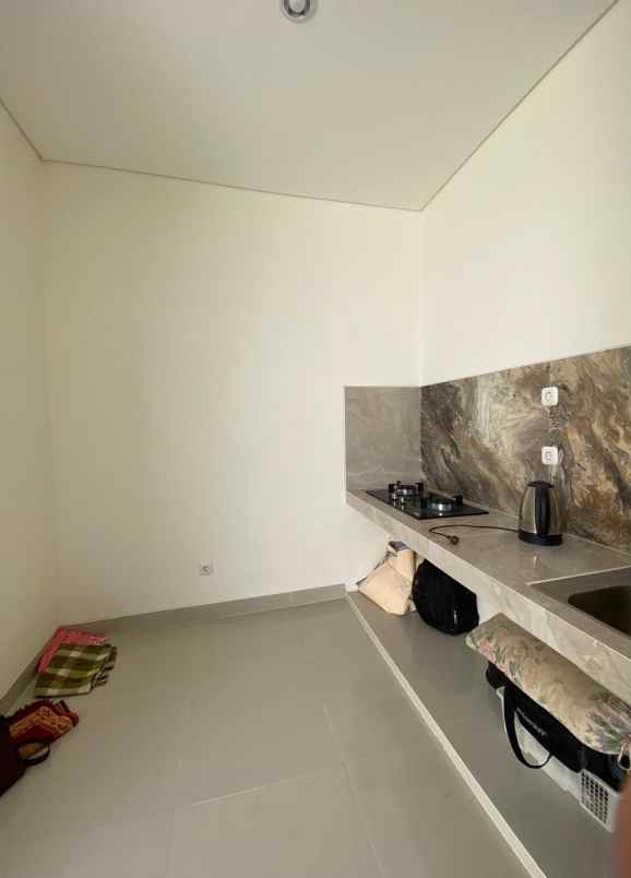 dijual rumah baru rungkut mapan merr upn rev a428