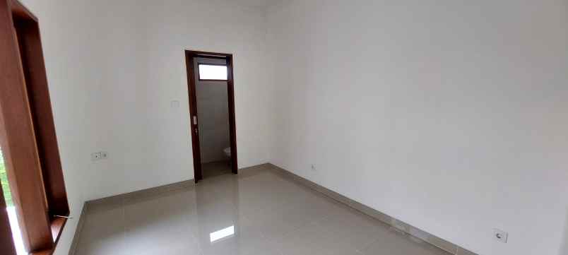 dijual rumah benoa