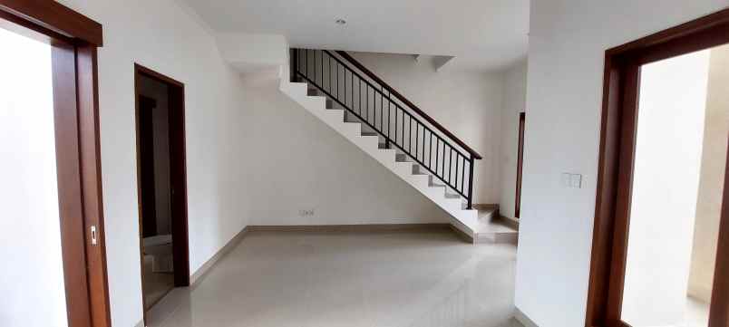 dijual rumah benoa
