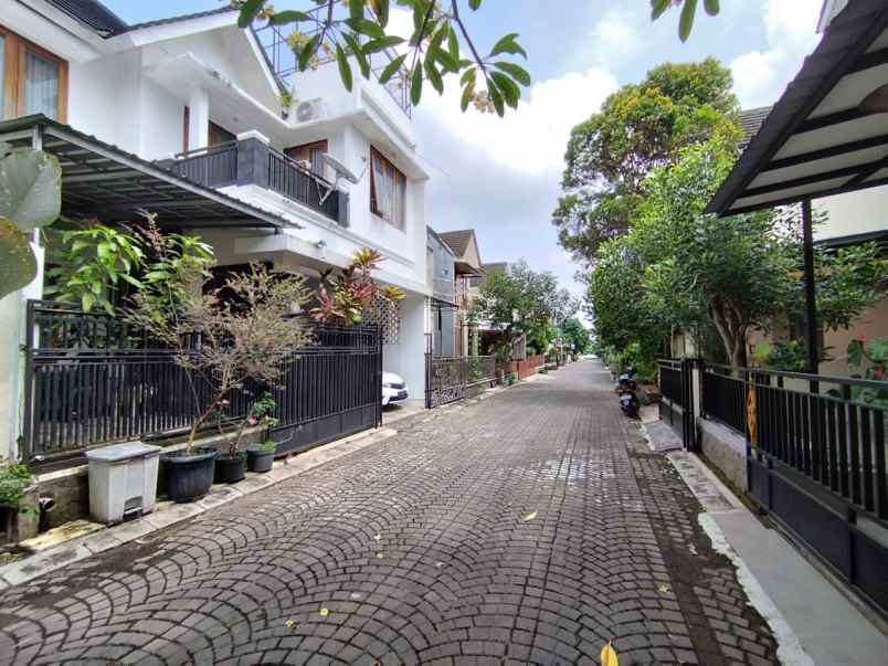dijual rumah bodeh ambarketawang