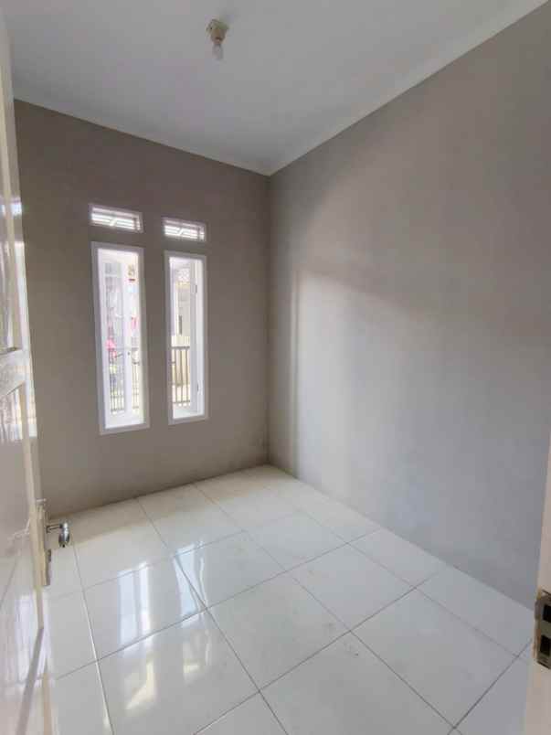 dijual rumah bojong malaka