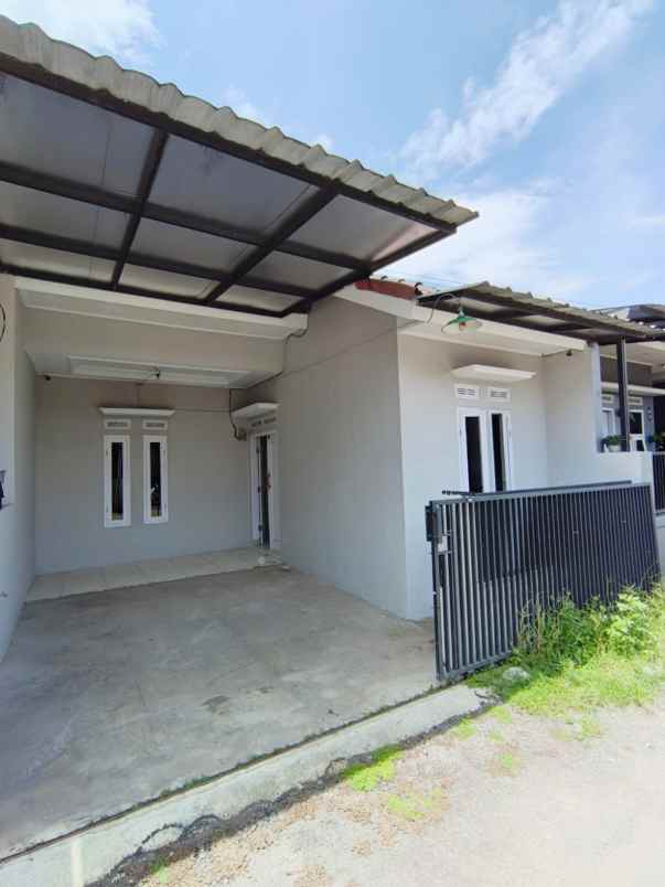 dijual rumah bojong malaka