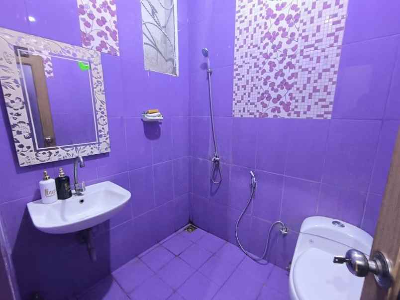 dijual rumah boulevard grand wisata
