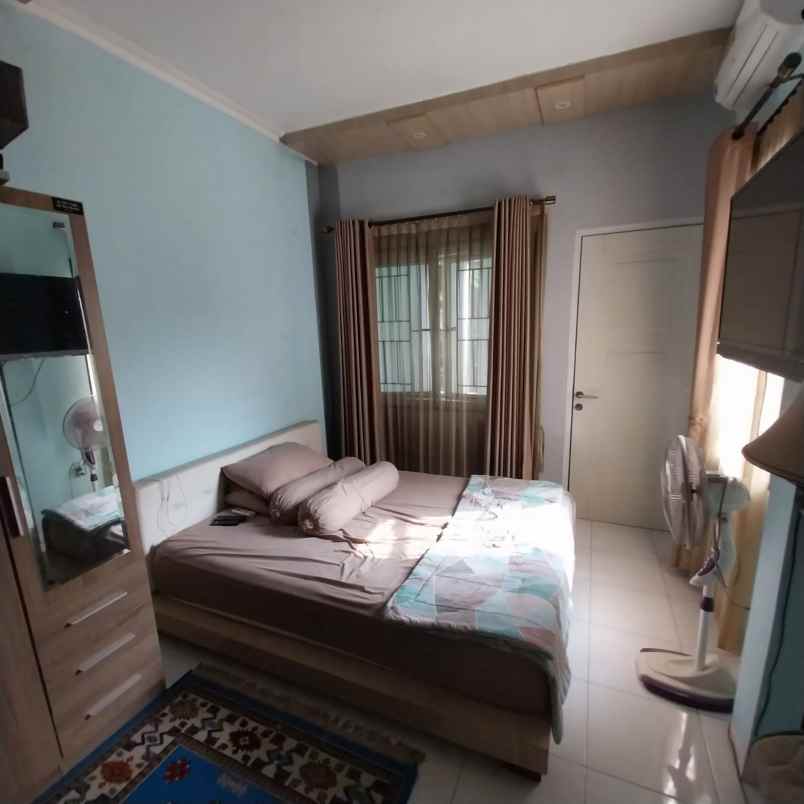 dijual rumah boulevard kota wisata cibubur