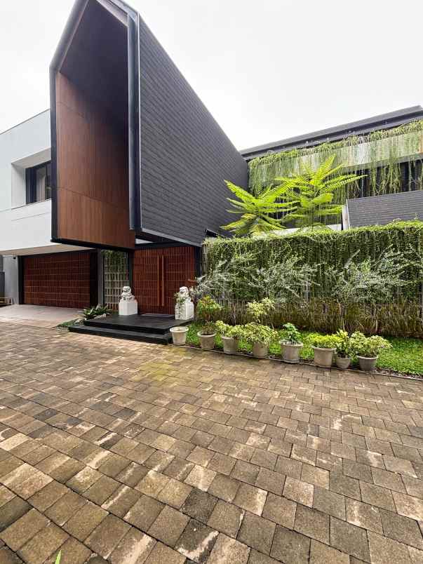 dijual rumah brawijaya kebayoran baru