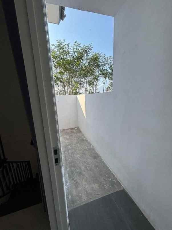 dijual rumah bugis saptorenggo pakis