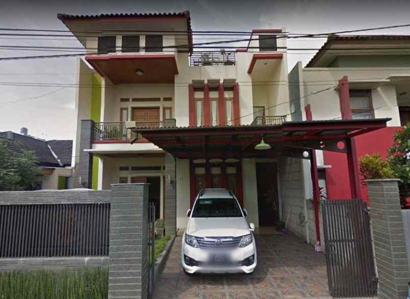 dijual rumah bumi sariwangi