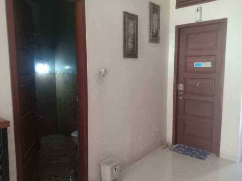 dijual rumah bumi sariwangi